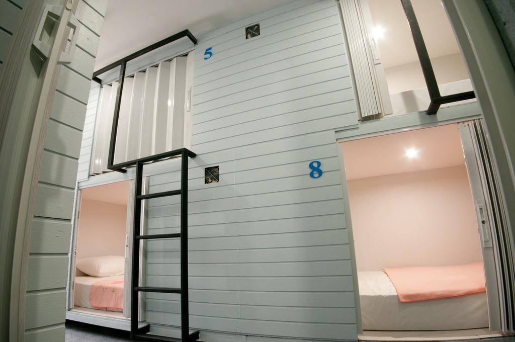 Hotel Capsule Suratthani Сурат-Тхані Екстер'єр фото