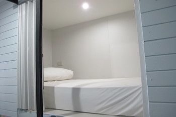 Hotel Capsule Suratthani Сурат-Тхані Екстер'єр фото