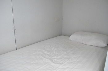 Hotel Capsule Suratthani Сурат-Тхані Екстер'єр фото